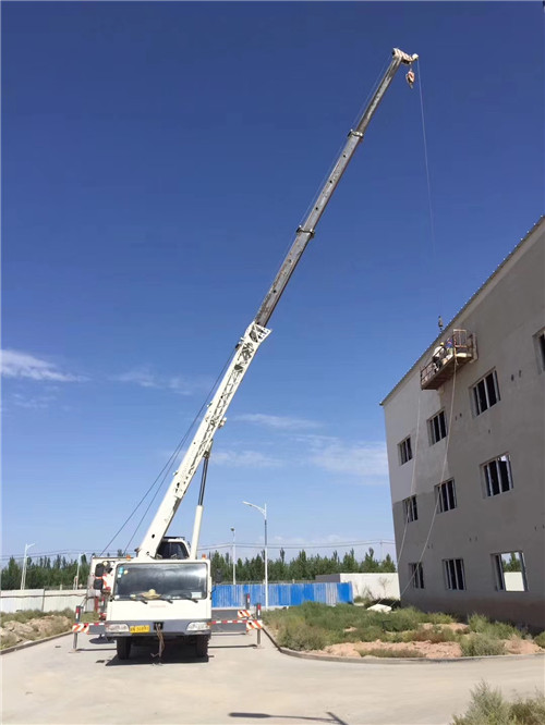 南平市“轻装强干”—— 吊车的 “轻量化臂架” 技术